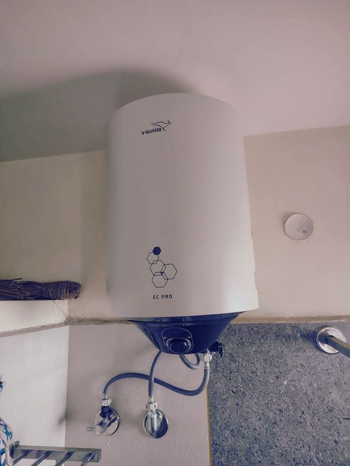 Close view V-Guard EC Pro 15L water heater water temperature control knob